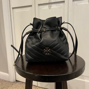 Tory Burch KIRA CHEVRON MINI BUCKET BAG